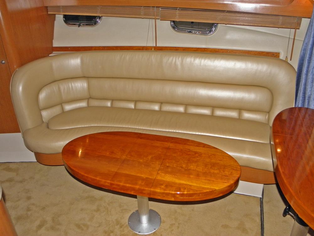 Saloon, Accommodation